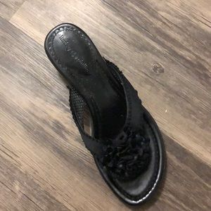 Lindsay Phillips black 1 1/2” heeled thong sandals